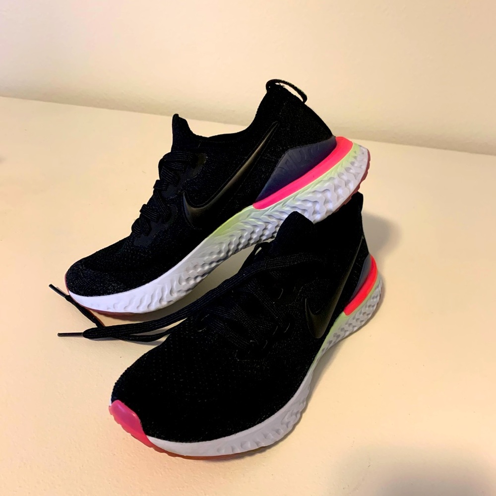 Nike Women’s Epic React Flyknit 2